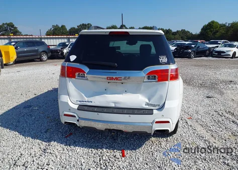 2015 GMC Terrain Denali z USA, uszkodzony, nr VIN 2GKFLUE38F6148431